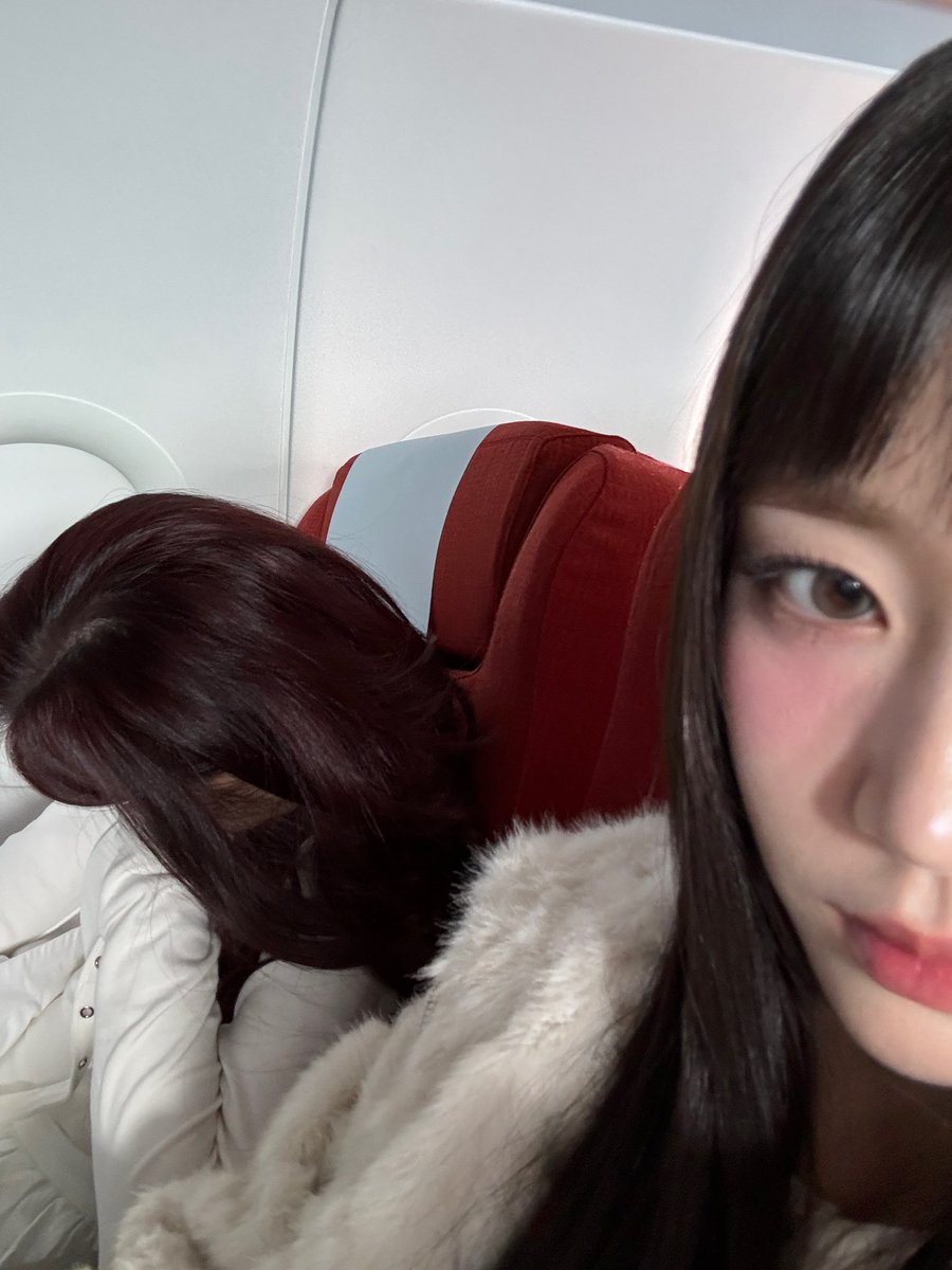 archive_cb's tweet photo. 앞으로 너의 사진첩에 내 자는 사진이 1000장 모이는 그 날까지 사랑한다 😘😘 https://t.co/Qzynln7gKC