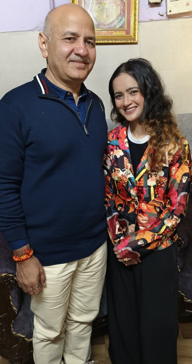 Chitvan Bhatnagar (@2chitvanbhatnag) on Twitter photo #GetCandidwithChitvan | 🎙️ Had an incredible conversation with <a href="/msisodia/">Manish Sisodia</a>, the visionary leader of the AAP government! 🌟
Catch the full episode of #GetCandidWithChitvan soon—
Stay tuned for updates! 🚀
#ManishSisodia #AAP #CleanDelhi #GreenDelhi #Podcast #Sustainability #GetCandidwithChitvan | 🎙️ Had an incredible conversation with <a href="/msisodia/">Manish Sisodia</a>, the visionary leader of the AAP government! 🌟
Catch the full episode of #GetCandidWithChitvan soon—
Stay tuned for updates! 🚀
#ManishSisodia #AAP #CleanDelhi #GreenDelhi #Podcast #Sustainability