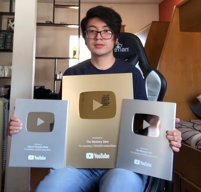 This Guy Makes $1,000,000/Month with YouTube, WITHOUT going viral..

What's Crazy? He does it with Simple, Raw, and Even Unedited Videos. And it's all because of his 4-step Strategy that you can copy.

Want it? Like + Comment ’YT’, and Must be following to receive DM.