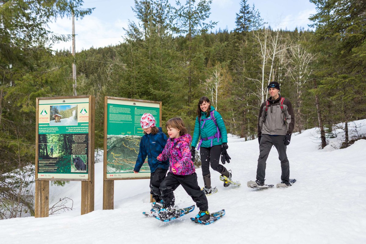 Spending time outdoors can help families reconnect with each other and improve mood, stress levels and mental health. Discover some Parks Canada-approved ideas to make some family-fun memories and support loved ones each step of the way. ow.ly/2Ro250UL9al   

#BellLetsTalk