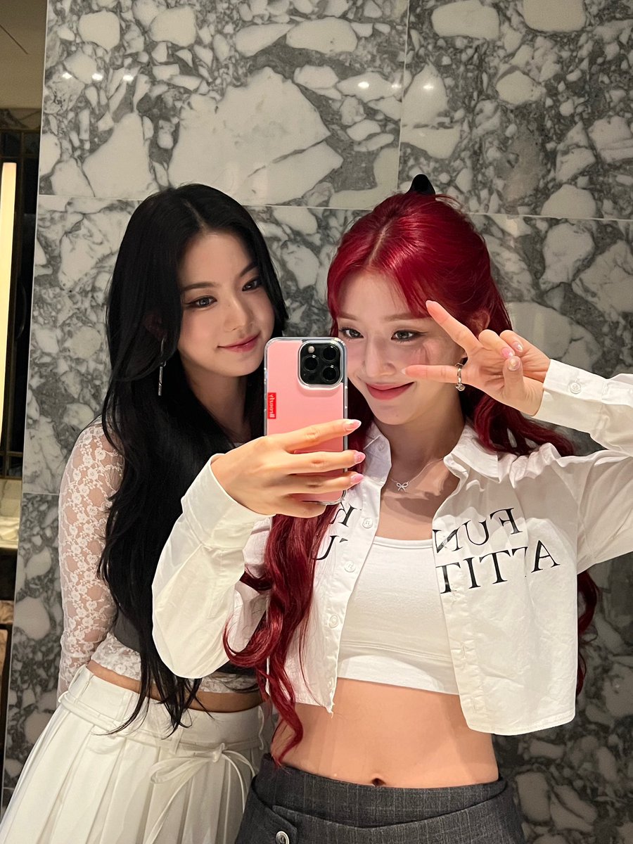archive_cb's tweet photo. 오늘 하루는 내가 행복하게 해주마~!!😎 https://t.co/OIVT8FVceh