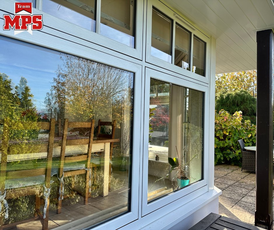 Team_MPS's tweet photo. Designed with clean, balanced, and equal sightlines, these windows bring a timeless touch to this home. 🏡 Proudly installed by your local glazing experts #TeamMPS https://t.co/2LuItNbLUi