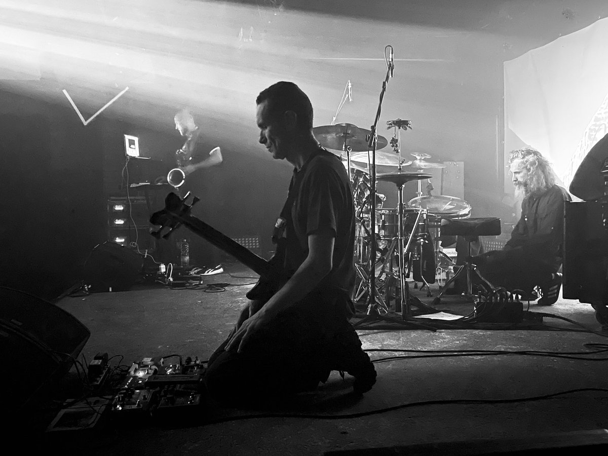 IdaStamile's tweet photo. #Zu live al #MONKRoma 💣🔥
Il mio report su #ExtraMusicMagazine 👇
https://t.co/vuao6Exqtr
#zuband #zumusic #zuism
#music #musica #live #livemusic #concert #concerto #gig #report #livereport https://t.co/hmW4FD1FqF