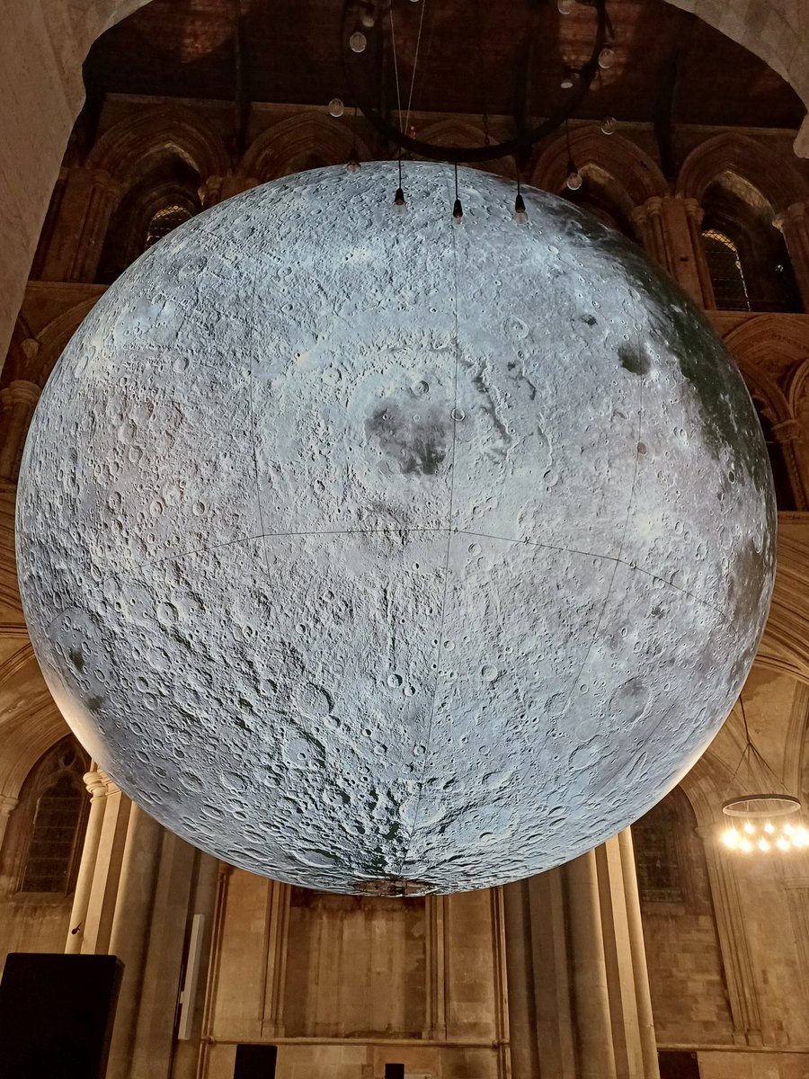 DavidNeal8's tweet photo. @engcathedrals @StAlbansCath Went last week for the Pink Floyd tribute of Dark Side of the Moon https://t.co/1jkJBVyIjo