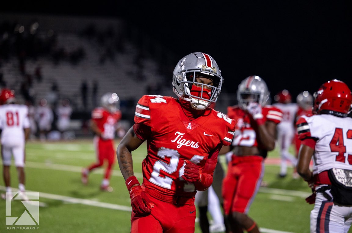 Daitron Carter (6’1 185) tweet media