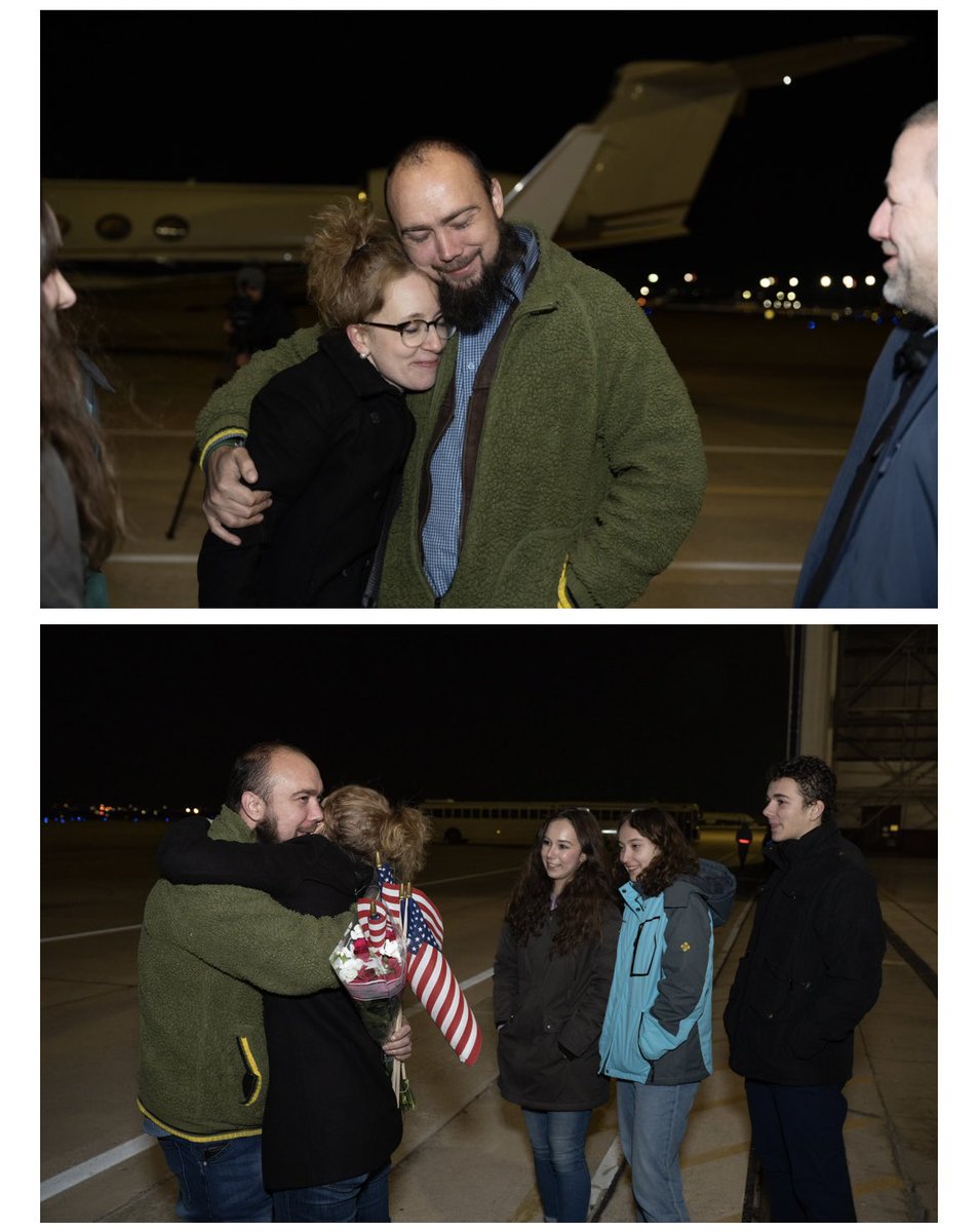 First pictures of Ryan Corbett of Dansville reuniting with his wife and children after being freed by the Taliban in a prisoner exchange.  
📸: Corbett Family 
<a href="/news10nbc/">News10NBC</a>