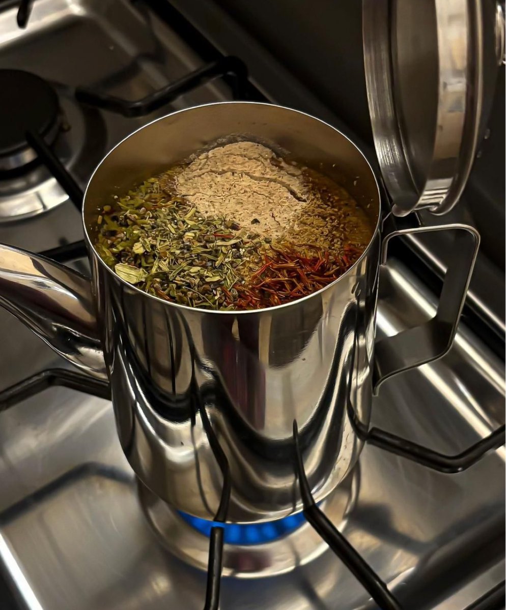 وش سر لذة قهوتكم السعودية ؟! عطونا اسراركم لان فيه ناس قهوتهم ماينشبع منها وبعطيكم السر حقي