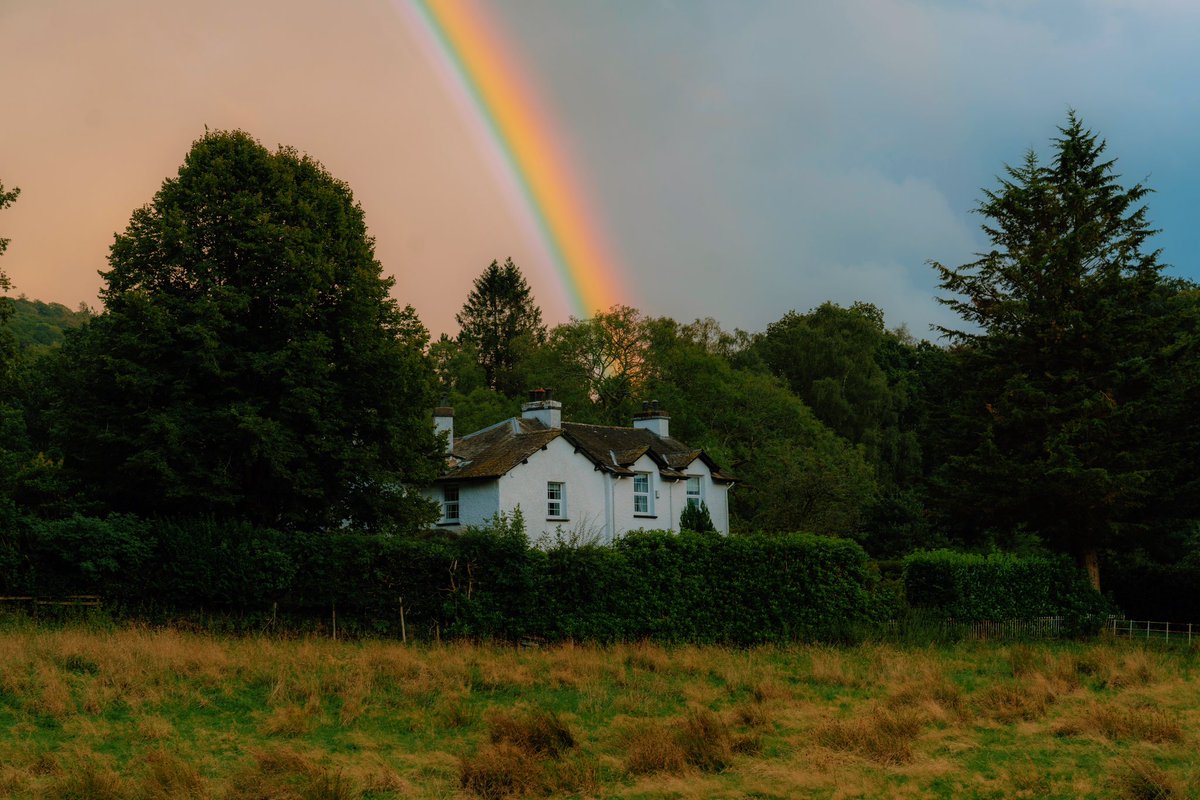 DanielCasson1's tweet photo. Cottages in the Lakes // https://t.co/gm5hsVVQPo