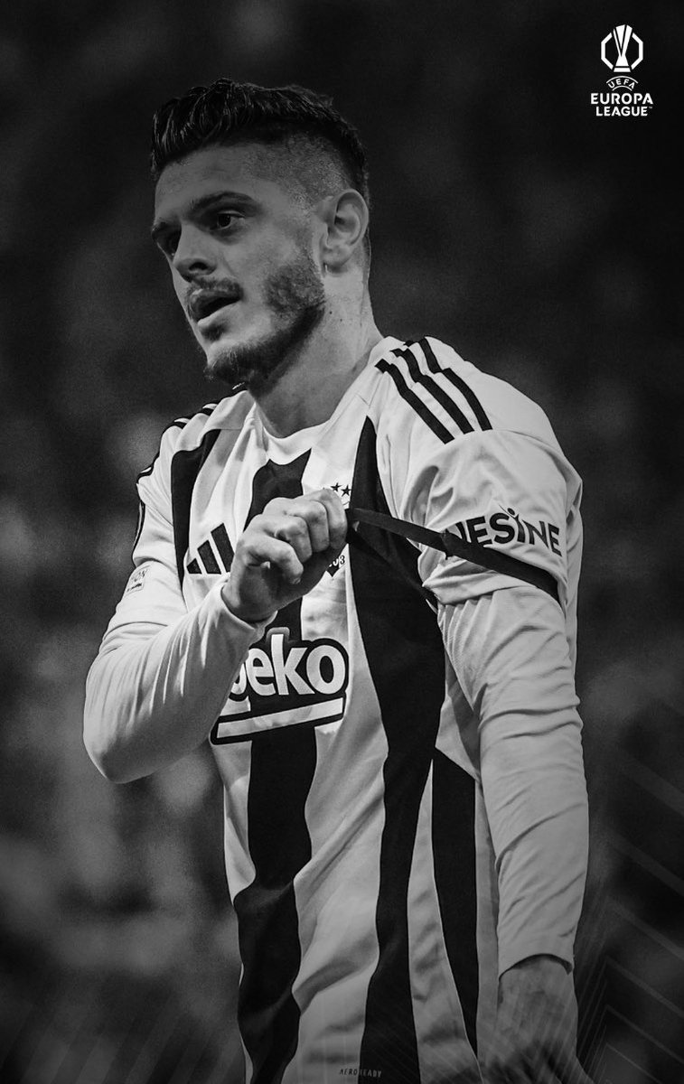 foootballo's tweet photo. İYİ İNSAN. 🇹🇷 https://t.co/62LcRVCqA4
