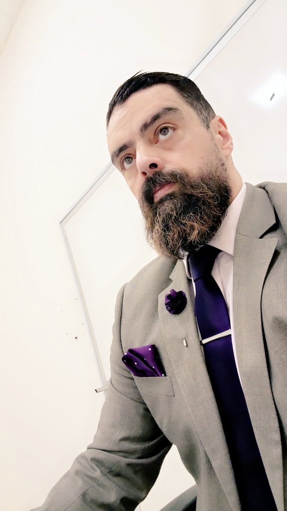 khaled_ouanes's tweet image. La necesidad de sentirse triste se le iba convirtiendo en un vicio a medida que le devastaban los años...

#GGM