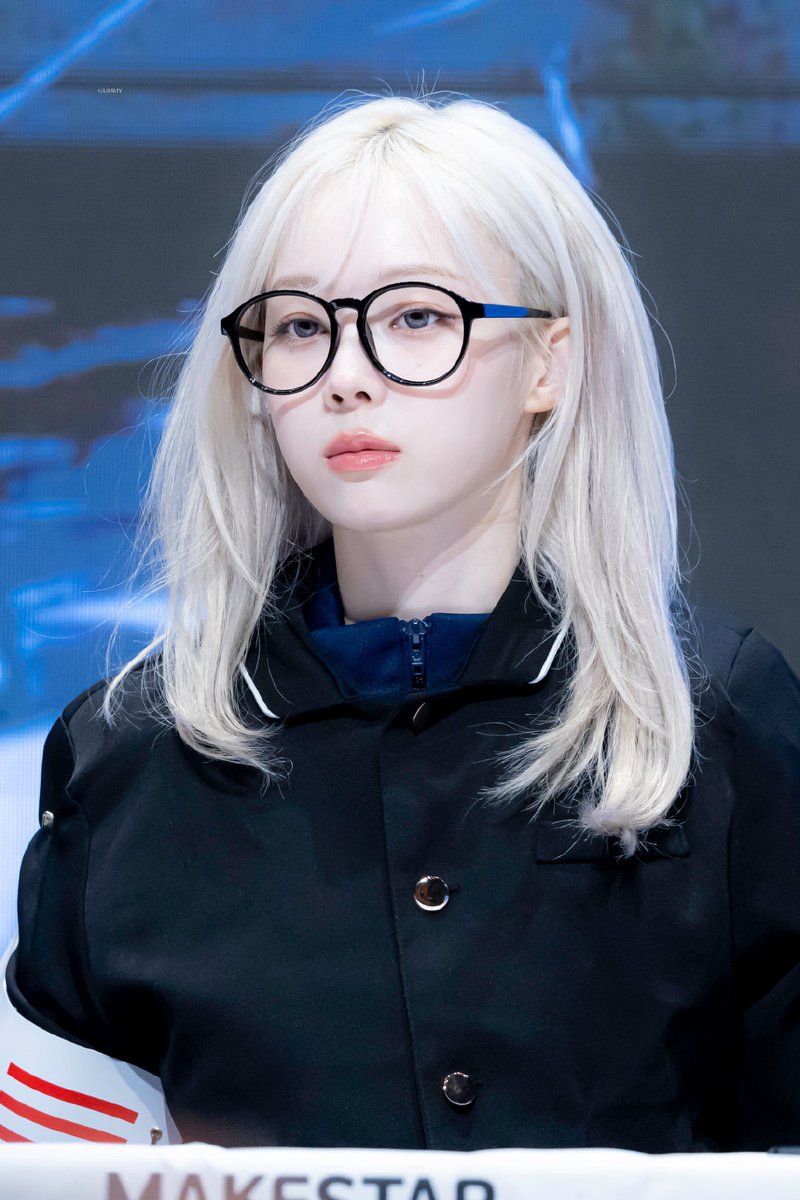 hourlykwinter's tweet image. 