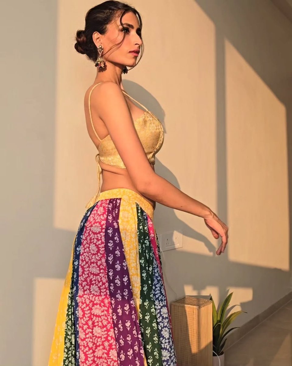 stargallery2020's tweet photo. Nikita Tiwari 😍💥💥💥💥💥 

#NikitaTiwari #Neikitha https://t.co/iLOPpWLBW6