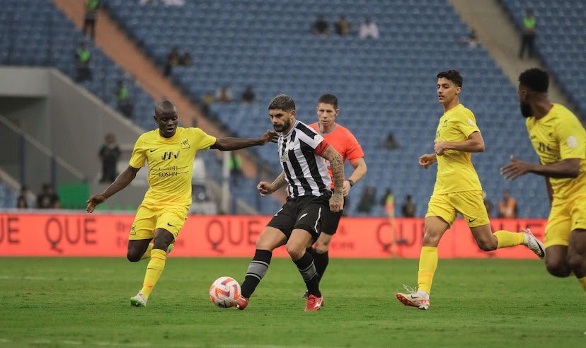 Banega media tweet media