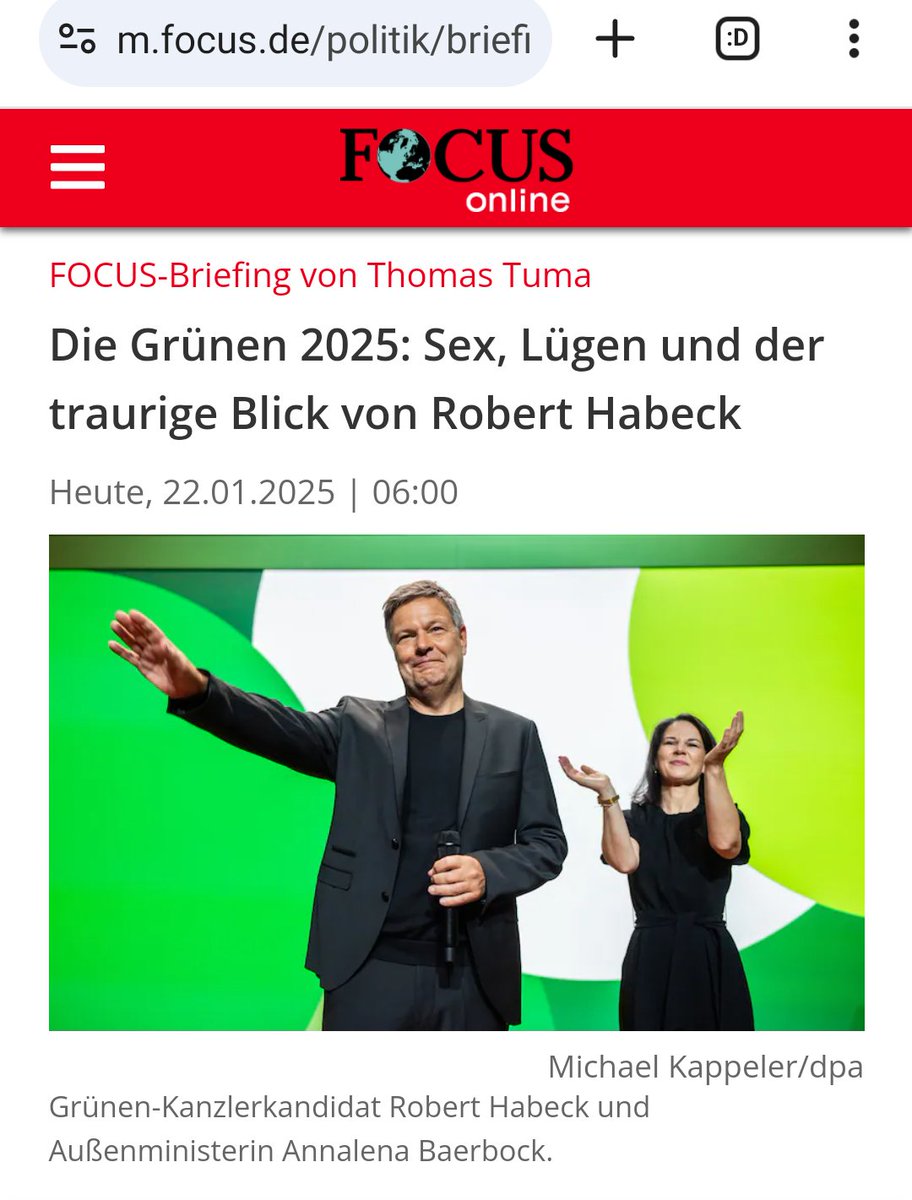 Samson_Gerhard's tweet photo. .
guck mal
#Habeck mit Nazi #Hitlergruß 
und
#Baerbock klatscht dazu in die Patschehändchen https://t.co/W65vjprloJ