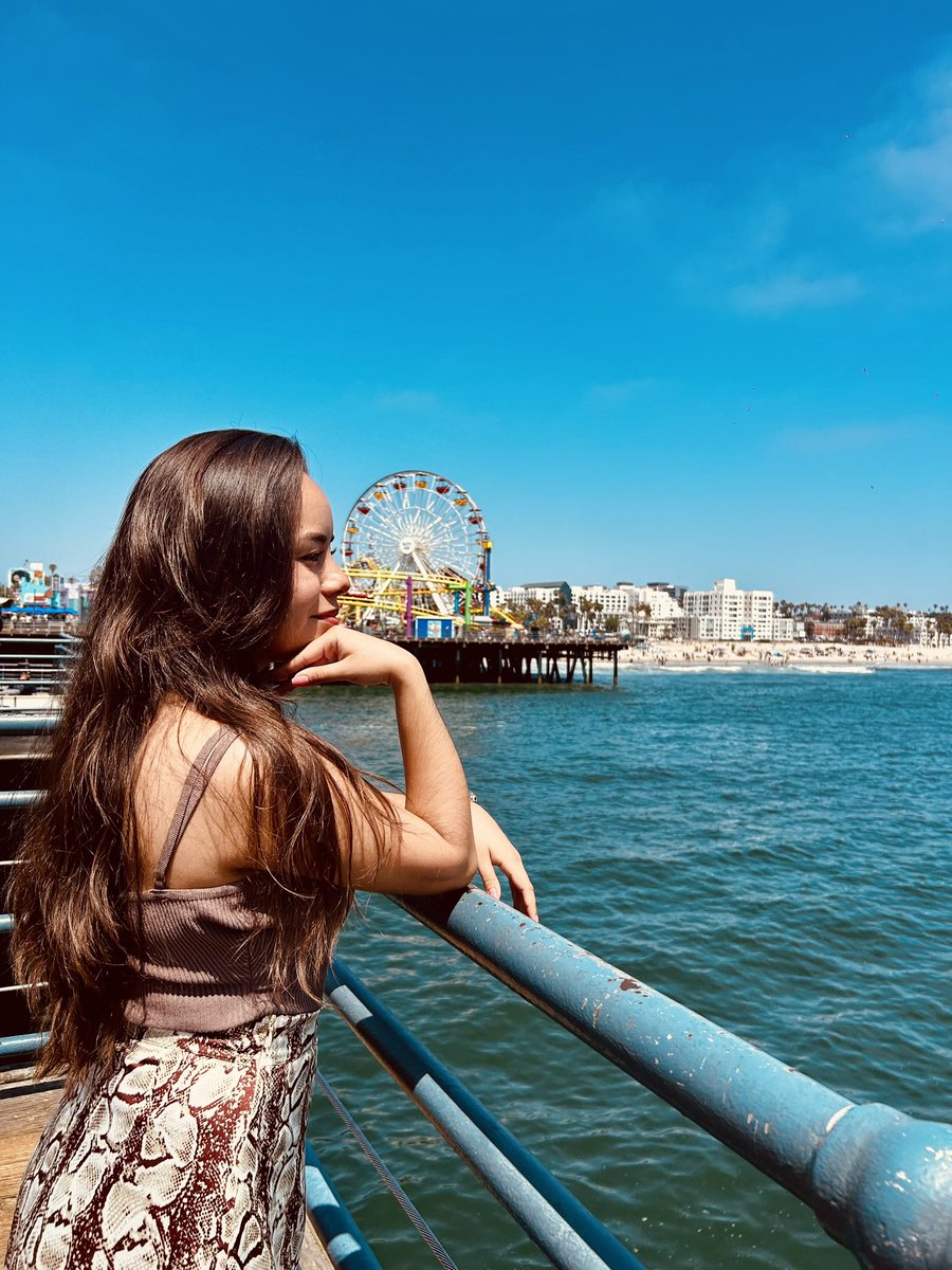 Almasanrey's tweet photo. Por qué me corté el cabello 😭🤦🏽‍♀️ extraño el largooooooo https://t.co/uR3qlbeY63