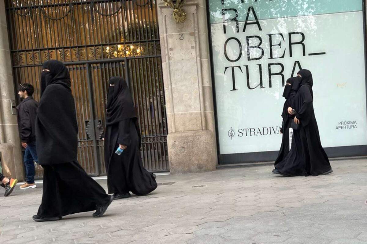 "La gente no puede ir por la calle con una careta"

Barcelona: