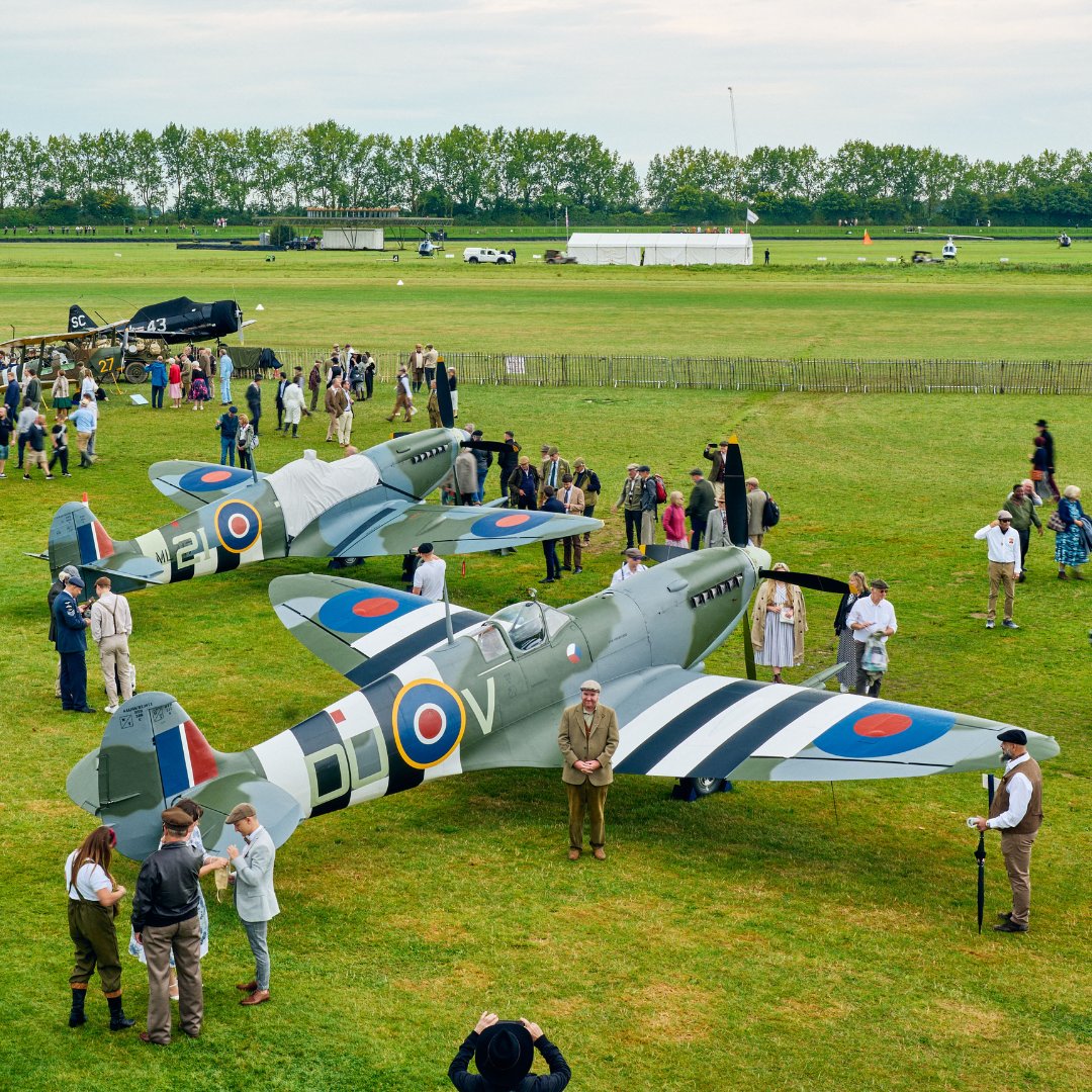 goodwoodrevival's tweet image. What we’d do to look out over this view again #Spitfire #GoodwoodRevival