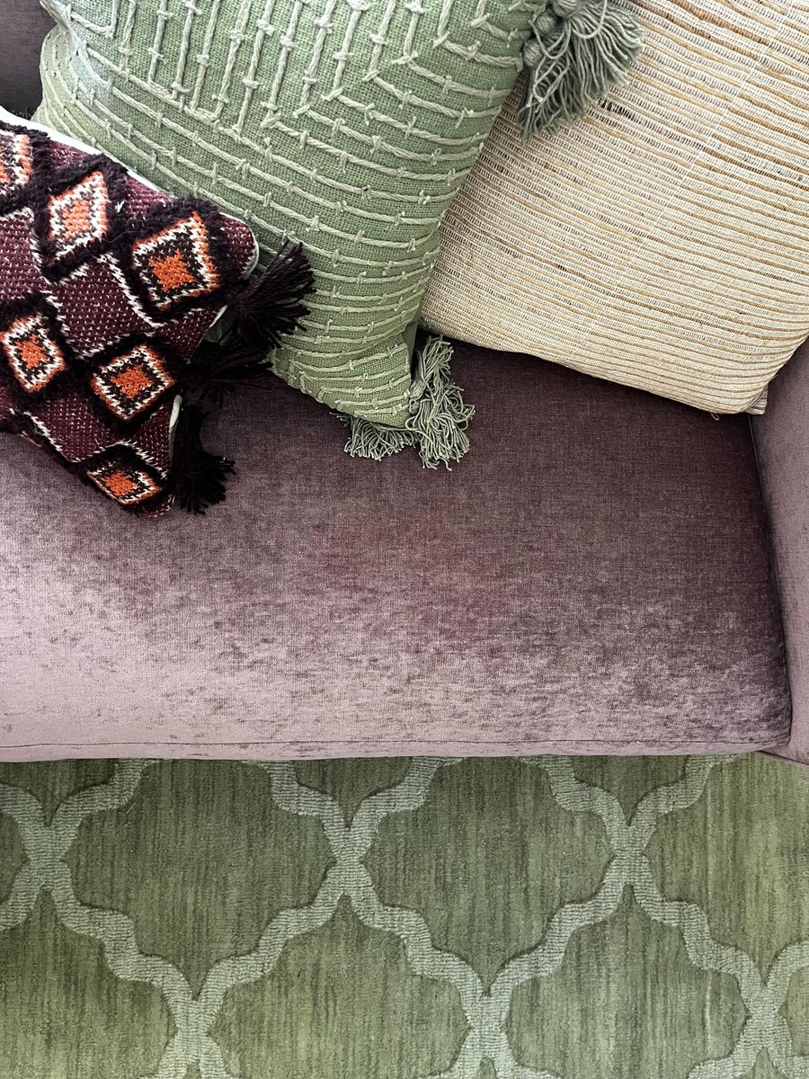 rwarddesign's tweet photo. Sometimes all you need is a single-room refresh to bring new life to your entire home. Whether it’s a guest room, home office, or living area, we help you achieve that ‘wow’ factor on any scale. #OneRoomDesign #ImmediateImpact https://t.co/eP4Vhg051q