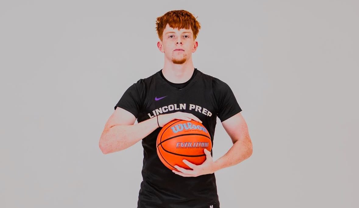 2025 6ft PG Owen Frayne is proving he can go toe-to-toe with any PG in the country.

Last 2 <a href="/NPACanada/">NPA</a> games he’s averaging 23.5ppg, 5apg, shooting 10/18 from 3 for <a href="/LincolnPrepHusk/">LincolnPrep</a> <a href="/FrayneOwen/">Owen Frayne</a> 

High skill &amp; IQ, can lead a team &amp; compete