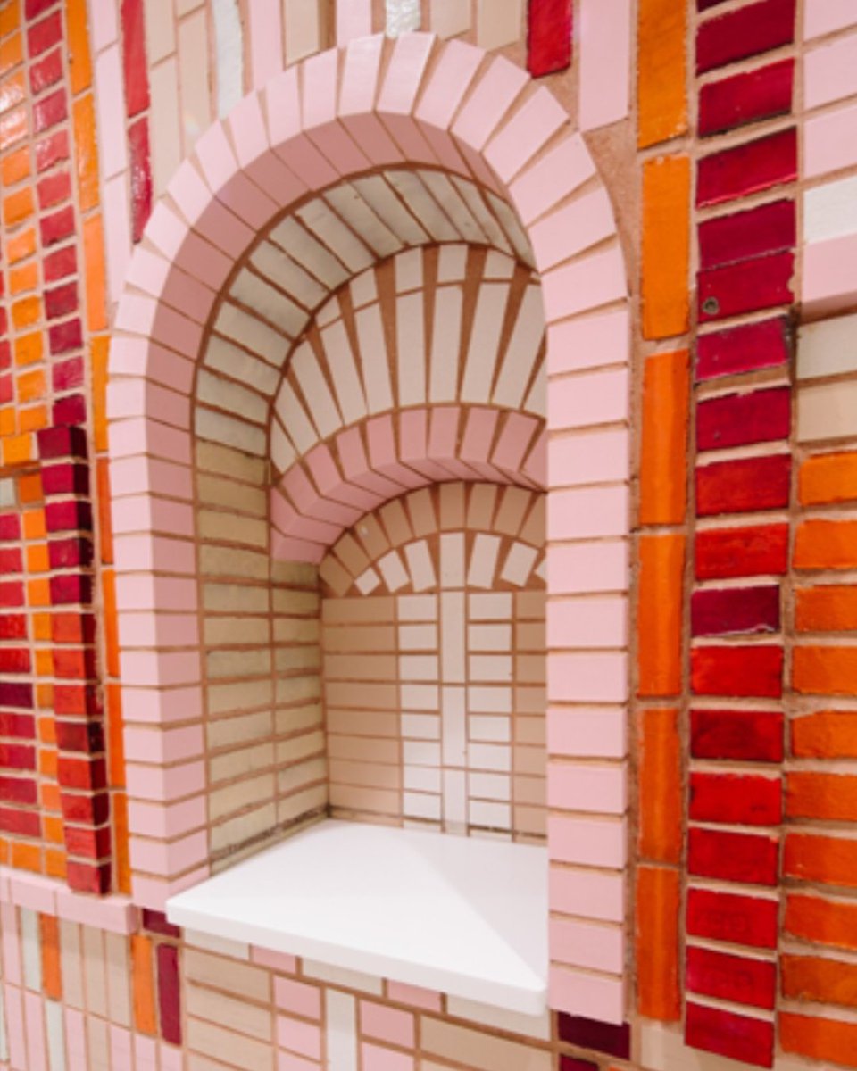 The Jessie tweet media