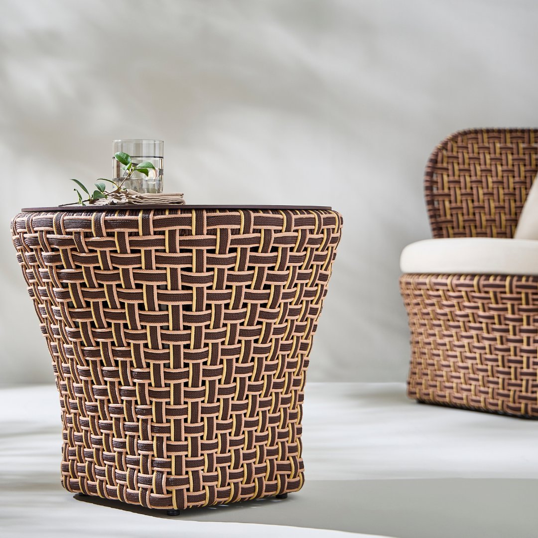 KOKMaison's tweet photo. https://t.co/zo7h7mFxWe
#extérieur #tendance #corde #été #jardin #relaxation #terrasse #contemporain #nouveauté #kokmaison #orchidedition #tali #salondejardin #cordetressée #espaceextérieur https://t.co/XPTTF4Fk6v