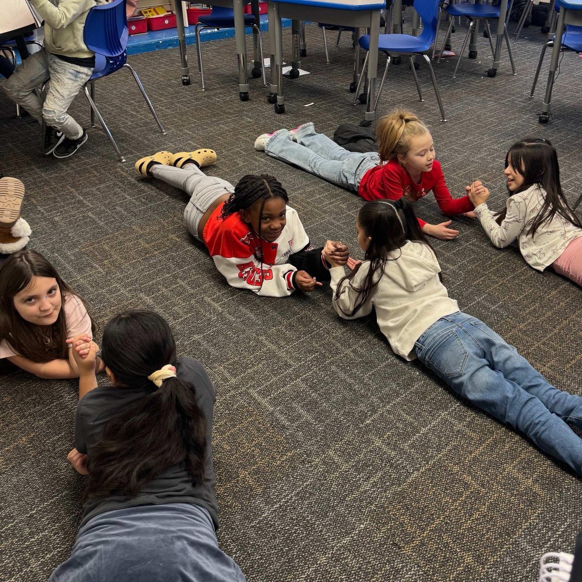 IHES_Chiefs's tweet photo. 💪3rd Graders in Mrs. Gipple's Class learned did a little arm wrestling as part of a science lesson about balanced and unbalanced forces.⚖️ #IndianHill116 #futurepanthers #WeAreRL https://t.co/ENtMafAGv3