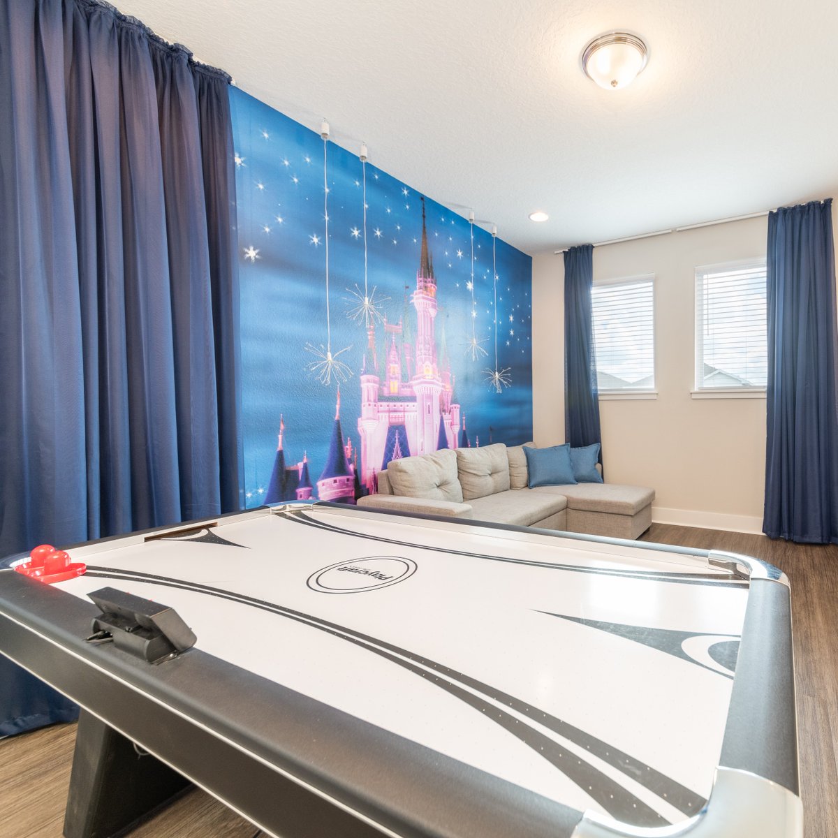 Rentyl_Resorts's tweet photo. Calling all Florida and Georgia residents!
Take advantage of our exclusive offer and enjoy up to 20% off your stay at Encore Resort. Plus, kick off your vacation with 2 complimentary drinks upon arrival! https://t.co/MFkTgnGP5d
