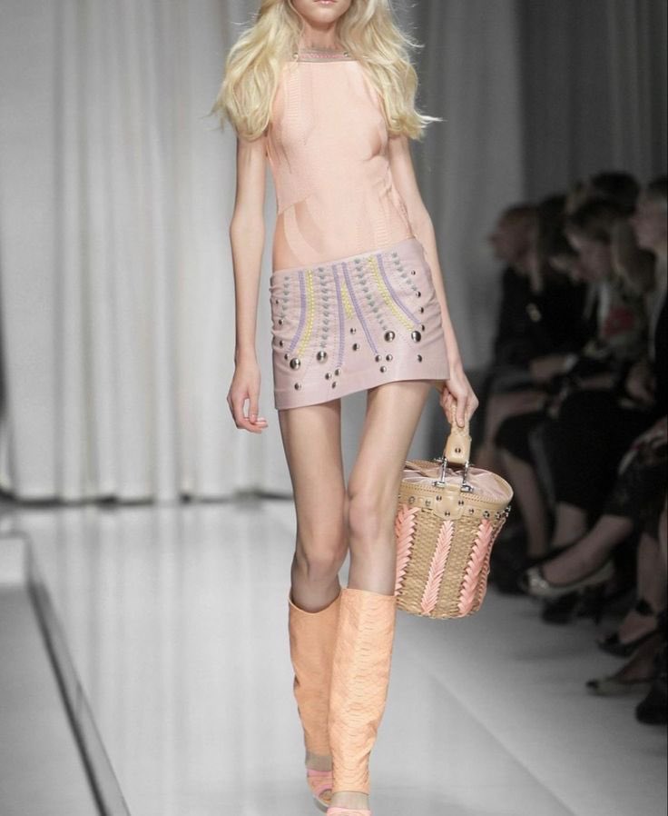 HOUSEOFTHINSPO's tweet photo. https://t.co/qm2cxufRfU