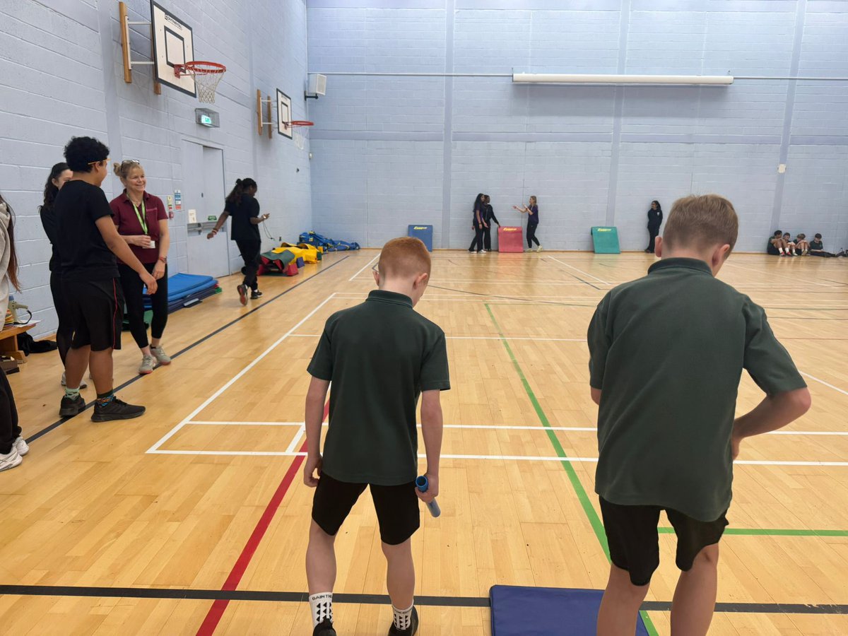 cheamparkfarm's tweet photo. 1ST PLACE! 🥇 

Well done to our sports hall athletics team for winning their heat this morning in the Borough sports hall athletics competition! 

They showed fantastic teamwork &amp; determination to push each other on! 

@LEOSports7 @SSPSutton @LEOacademies 

#WeAreLEO🦁 https://t.co/WykFEF3ZDd