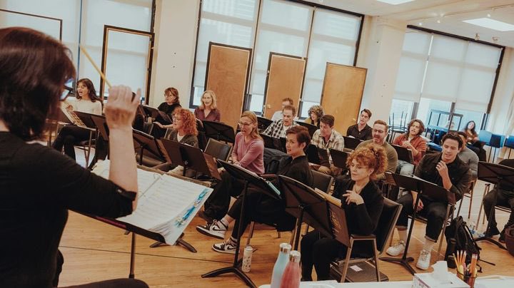 Here’s the sensational <a href="/bonnie_langford/">Bonnie Langford</a> back in Broadway in rehearsals for <a href="/SondheimFriends/">Sondheim's Old Friends</a> ❤️🌟, #SondheimOldFriends ✨