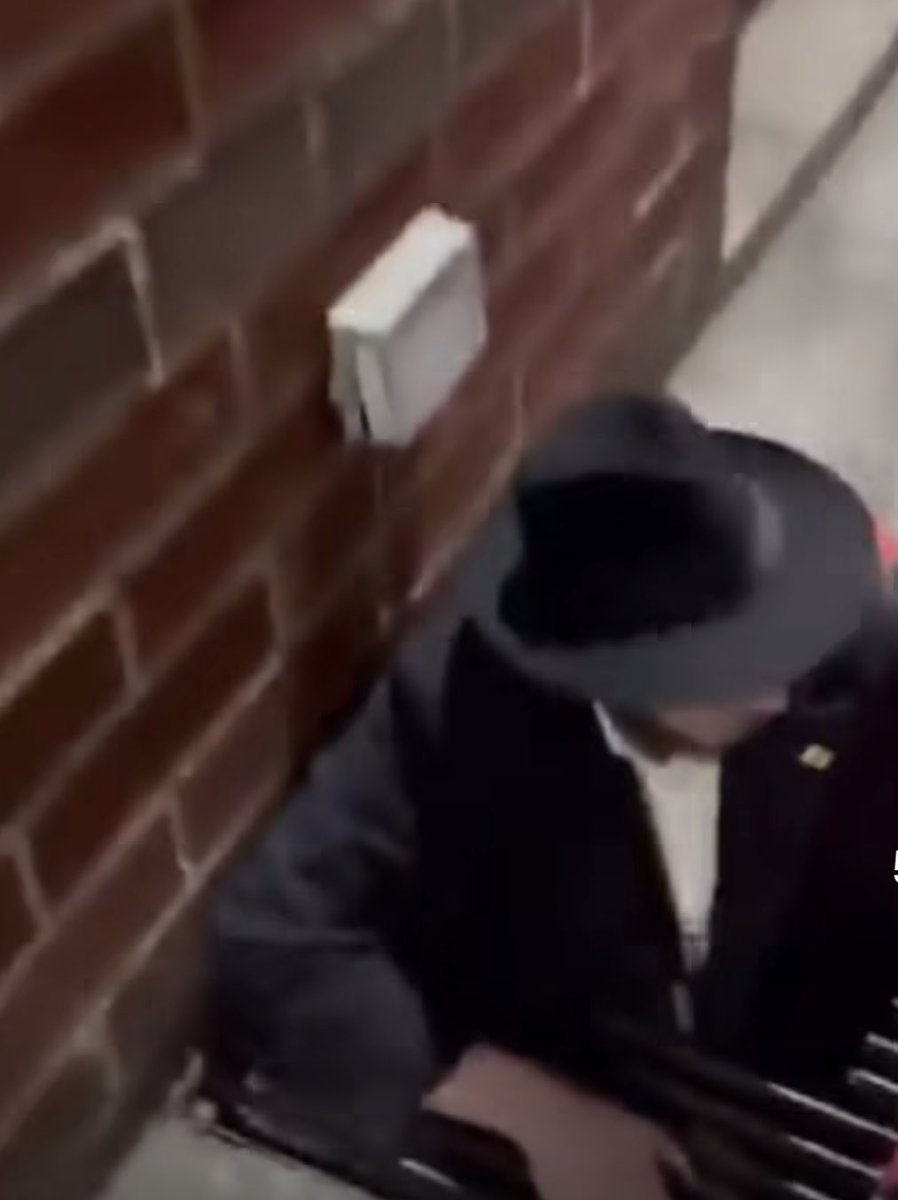 Comandr_n_tweet's tweet image. i guess we are just going to forget this happened? #tunnels #rats #jews