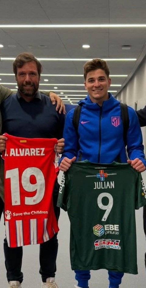 maxpugliese92's tweet photo. ¿Estos son tus ídolos? Porque los míos si. https://t.co/nfVxqcoqaz