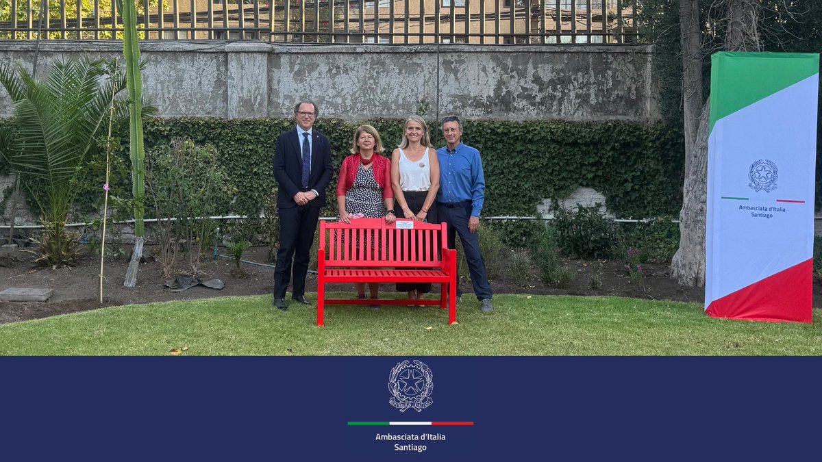 La Embajada 🇮🇹 se une al programa Sitios Seguros, administrado por Fundación Chilco. Nuesto espacio acoge tres arboles de Belloto del Sur, especie endémica🇨🇱 en peligro, cuyo nombre homenaja a Carlo Giuseppe Bertero, botánico🇮🇹 que contibuyó al estudio de la flora nativa chilena!