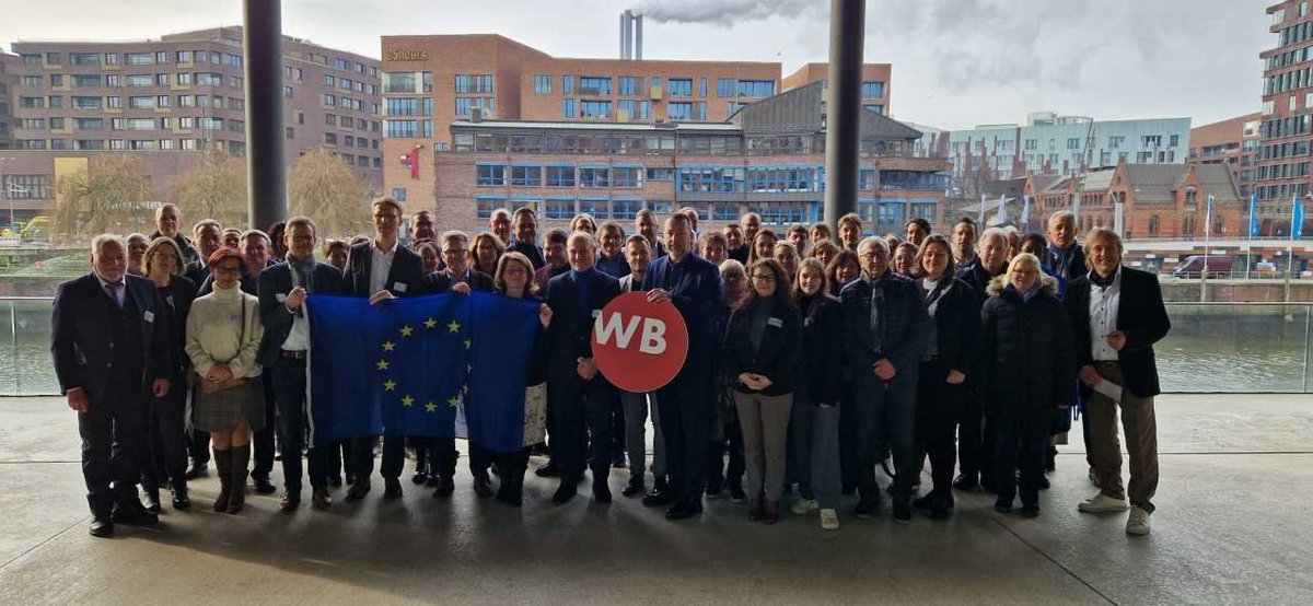 AndrianaSukova's tweet image. The journey started 15 years ago with a simple but powerful goal: to give people in Hamburg access to up-skilling or re-skilling training through targeted support. 

Thanks to #EUFunds and Hamburg, 24.500 participants have been supported since then.

🔗 esf-hamburg.de/information-in…