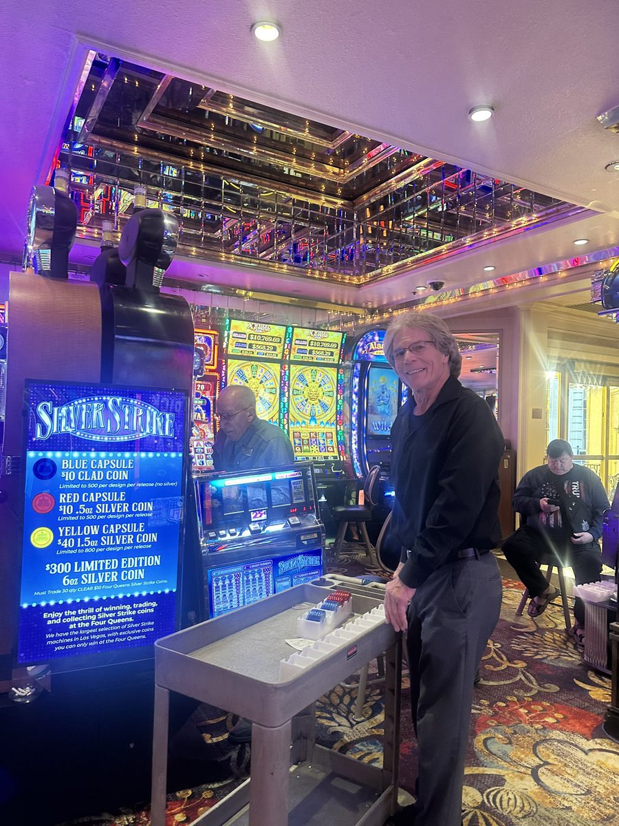 4QueensLV's tweet photo. Shawn and the team are loading the Silver Strike machines as we type! If you wanted to get your hands on a limited edition token, get to Four Queens soon! 🎉🎰
#silverstrike #fourqueens #dtlv https://t.co/5GsBM0AEwe
