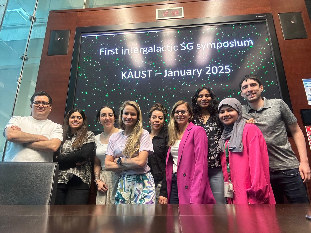 To kick off the New Year with new energy, my group had SGs symposium!! We had everyone presenting in a strict, conference format mode 💪 and the discussion was amazing! Congratulations to everyone! 🏆🥇
<a href="/Israel1707/">israel</a> <a href="/AlquraishFatema/">Fatema H Alquraish</a> <a href="/_fareena/">Fareena Rafique</a> <a href="/ViolaLondono/">Violeta Londoño</a> <a href="/itzellbiologiam/">Itzell E. Hernández-Sánchez</a>