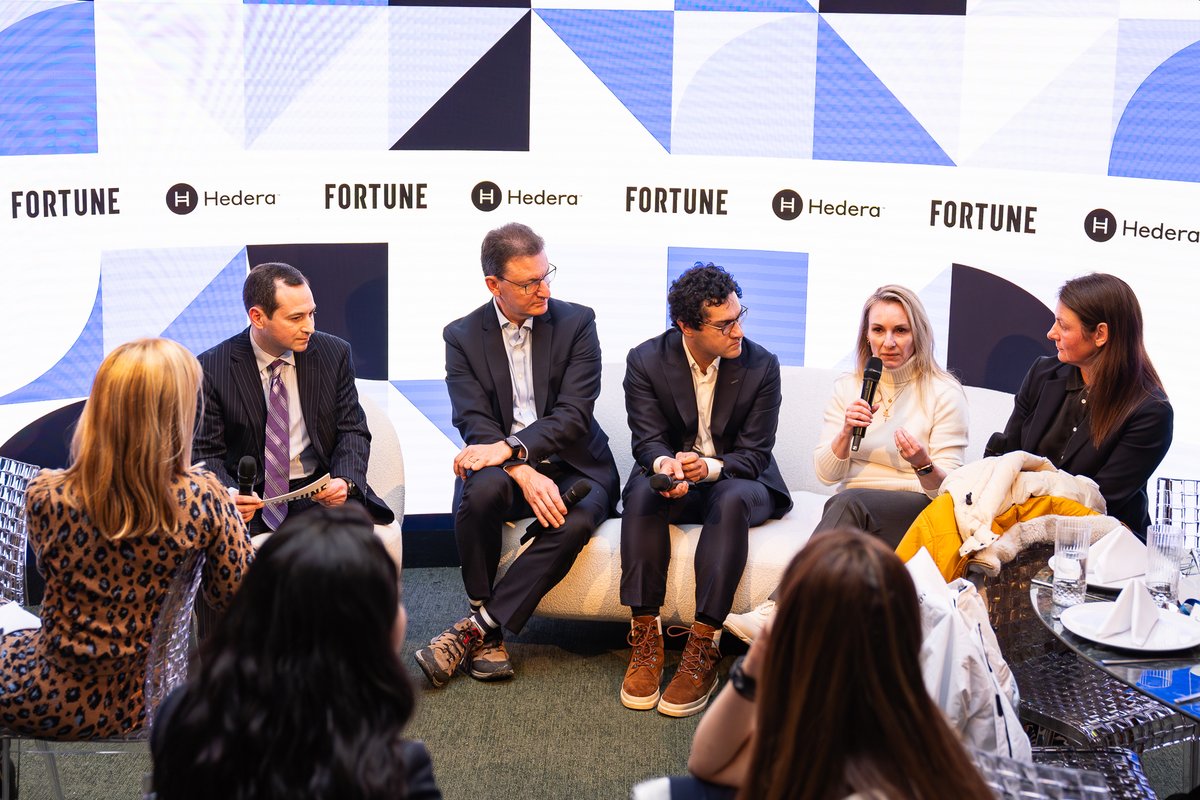 hedera's tweet photo. Yesterday @Davos, Hedera and @FortuneMagazine hosted a lunch discussion ‘Building Trust: The Foundation of Responsible AI’ where thought leaders explored ethical AI development, governance frameworks, privacy, and security, as well as the evolving crypto regulatory landscape.

🎤 @episcini CEO @hashgraph, @BahlAnuraag VP Product & AI @PalantirTech, @zatlyn COO @Cloudflare, @teresagoody Partner @BakerHostetler, and @jeremyakahn AI Editor @FortuneMagazine