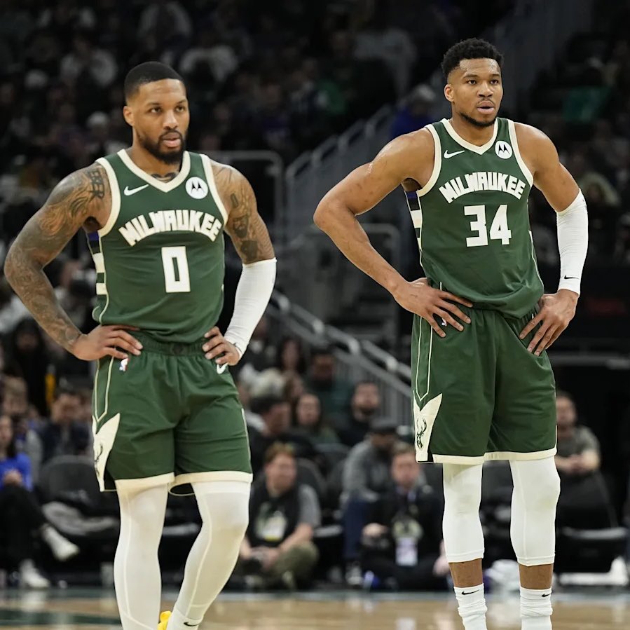 LegionHoops's tweet photo. BREAKING: There’s concern the Bucks won’t be able to depart New Orleans in time for their game  in Milwaukee on Thursday vs. Heat, per @ChrisBHaynes

The NBA postponed the Bucks-Pelicans game today due to snowstorms in New Orleans. https://t.co/R6gXfGztot