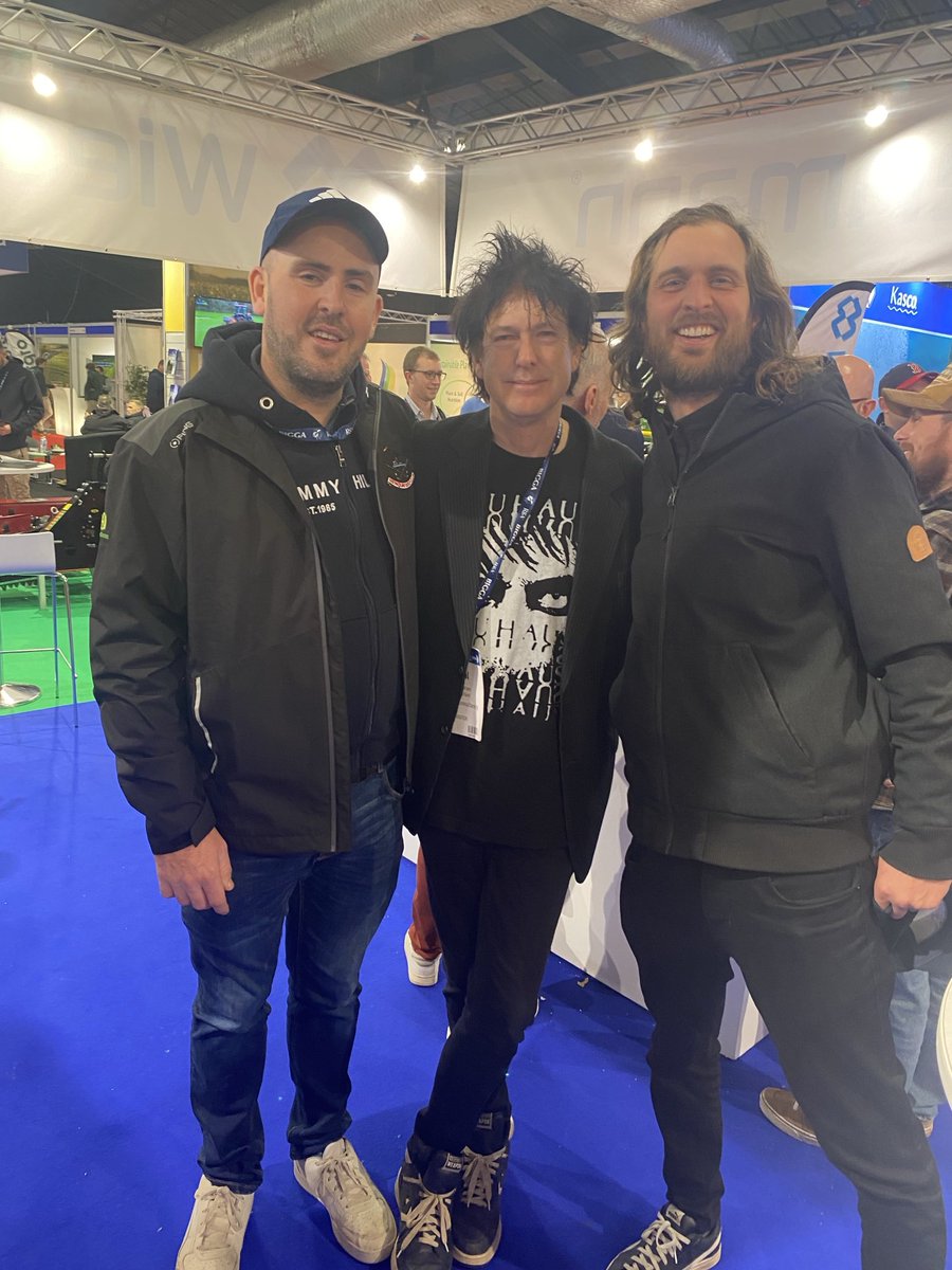 Paul larsen tweet media