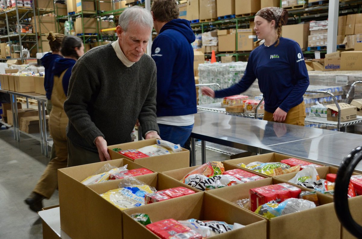 Secretary Reid Wilson (@secreidwilson) on Twitter photo Volunteered at <a href="/ABCCMofficial/">ABCCM</a> huge warehouse in Arden. 8 of us packed 192 boxes of healthy foods for families affected by Helene. <a href="/NC_Governor/">Governor Josh Stein</a> Josh Stein & his Cabinet members fanned out to western counties to help out on the ground. <a href="/NCDEQ/">N.C. DEQ</a> Volunteered at <a href="/ABCCMofficial/">ABCCM</a> huge warehouse in Arden. 8 of us packed 192 boxes of healthy foods for families affected by Helene. <a href="/NC_Governor/">Governor Josh Stein</a> Josh Stein & his Cabinet members fanned out to western counties to help out on the ground. <a href="/NCDEQ/">N.C. DEQ</a>