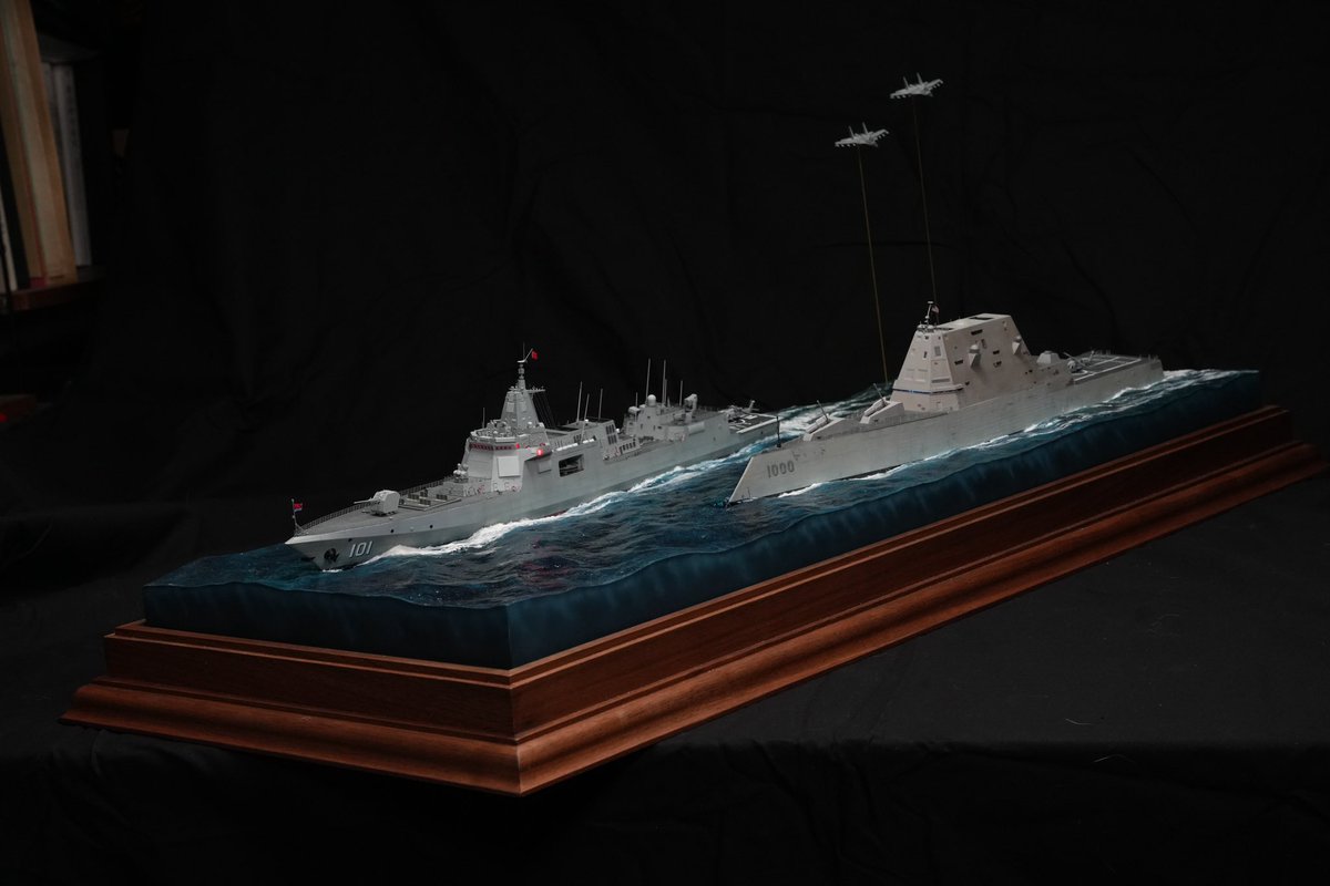 HsuSimpson's tweet image. 1/350 Type-055 &amp; DDG-1000 Ocean Diorama &lt;Close Encounter&gt; finished