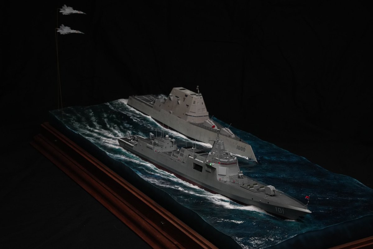 HsuSimpson's tweet image. 1/350 Type-055 &amp; DDG-1000 Ocean Diorama &lt;Close Encounter&gt; finished