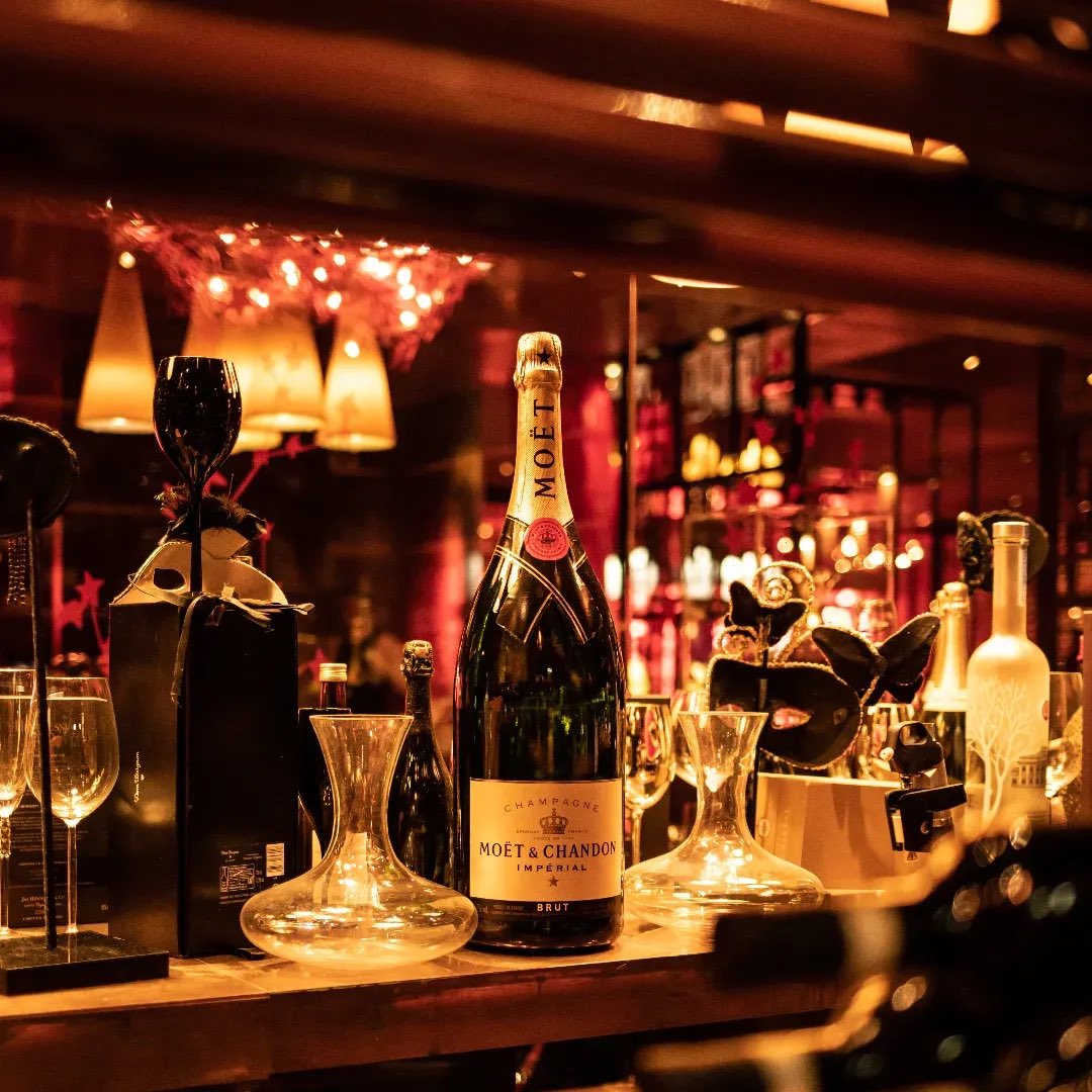 ✨ Iconic. Inspirational. Imaginative.✨

A unique food, drink and socialising experience that includes an Asian Fusion restaurant, cocktail bar, wedding hall and event spaces.🥰