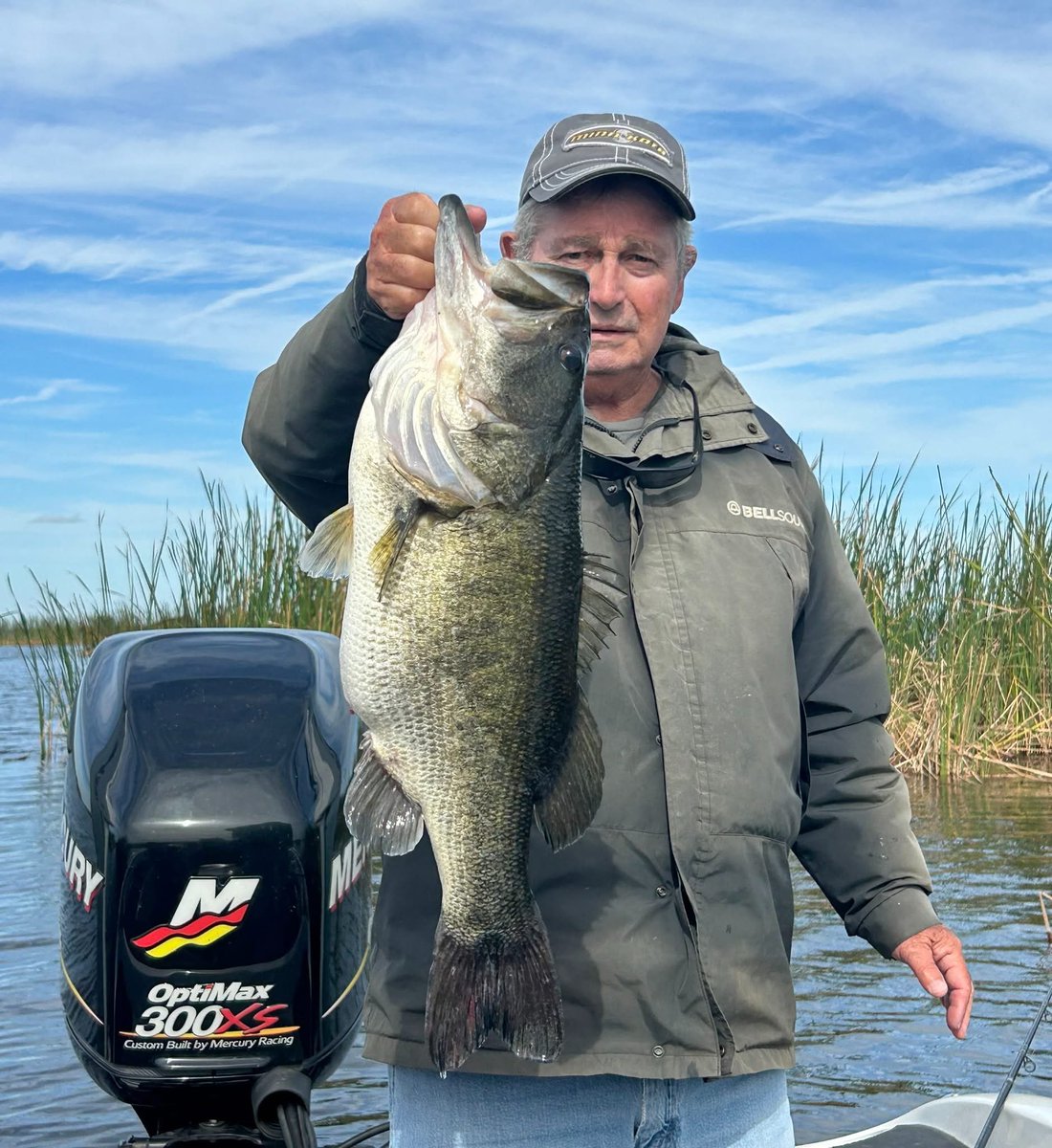 TeamBassManager's tweet photo. Start off with a 8 pounder https://t.co/khxzdkVRwk