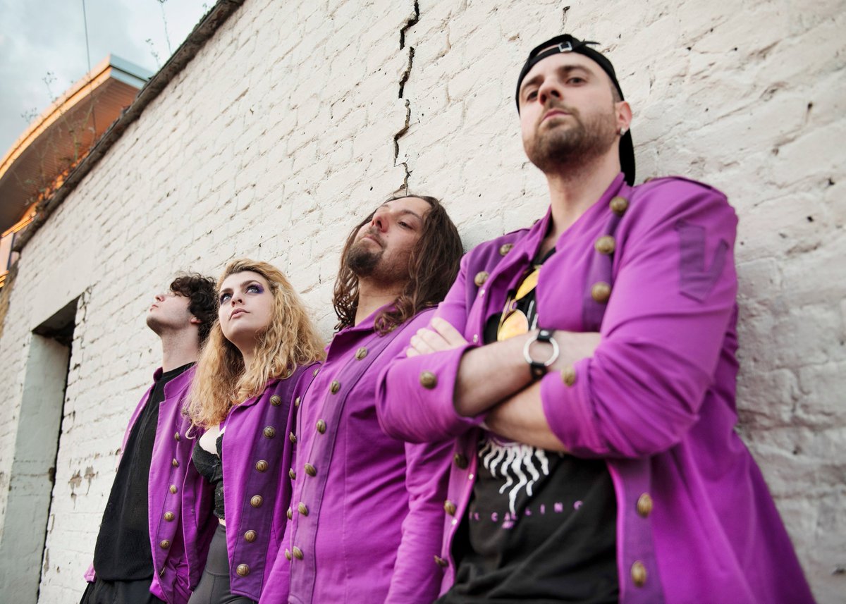 Violet Blend (@violetblend) on Twitter photo || We're a bit absent from social media these days. We're recording our new album, it seems like a great motivation to us. Take care ๐ ||
Photo by <a href="/EricDuvet/">EricDuvetPhotography</a>
.
#violetblend || We're a bit absent from social media these days. We're recording our new album, it seems like a great motivation to us. Take care ๐ ||
Photo by <a href="/EricDuvet/">EricDuvetPhotography</a>
.
#violetblend
