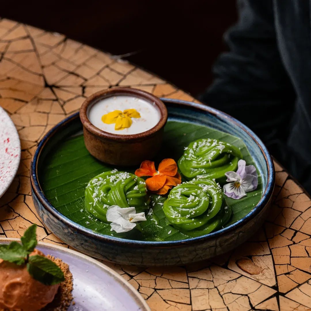 At Manchester's most opulent restaurant and bar, we're redefining luxury dining.✨Indulge in an eclectic mix of flavors-Thai, Indian, and Asian Fusion cuisine, with Japanese and Korean influences that bring a modern twist to traditional dishes.

🌐Vermilion.uk.com