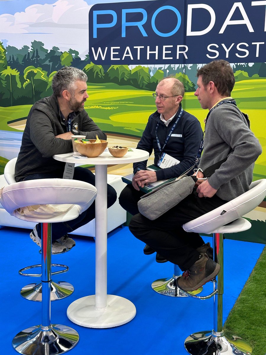 UKWeatherExpert's tweet photo. Great to have Mark Hunt, our weather analytics expert, at BTME talking all things weather! 🌦️ Come visit us at Hall 6, Stand 623 to learn how ProData’s innovative weather solutions can help you make smarter, data-driven decisions. #ProDataWeather #BTME2025 #WeatherTech #Hall6Stand623