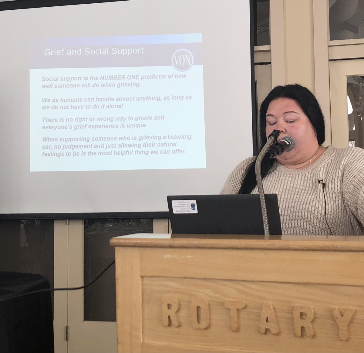 Erin Crow our keynote from Chatham-Kent VON shares during her presentation how important it is to have social support during grief. Thank you Erin for sharing your expertise with us. #ckont