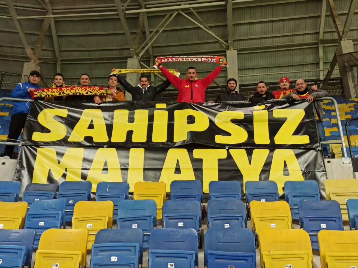 Malatyaspor'umuzun cefakar taraftarları Twitter üzerinde #SahipsizMalatya hastagi ile Türkiye'de ses olmak için çalışma başlattı.