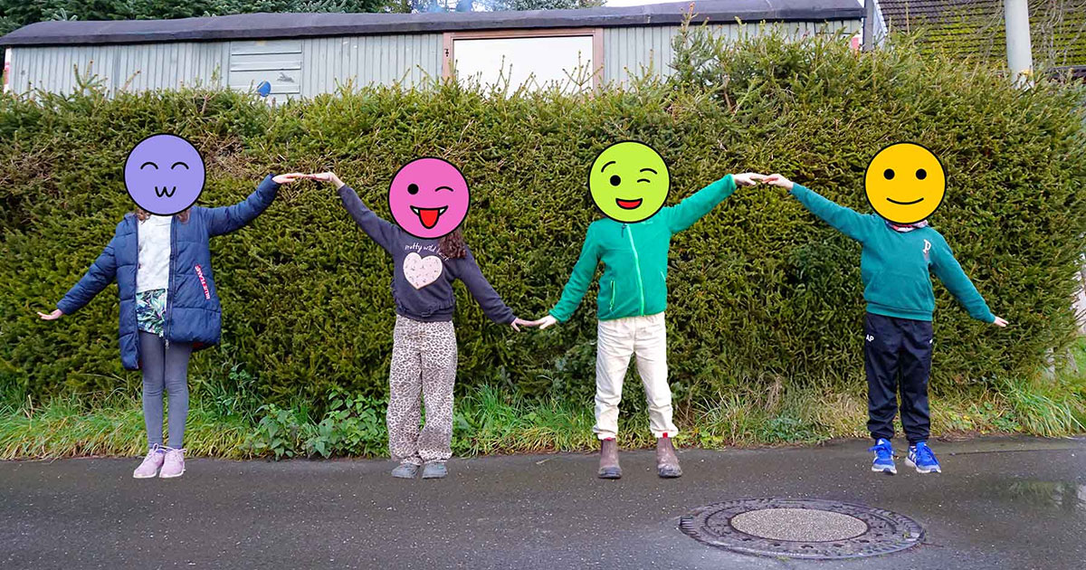 This year’s creative challenge is using Art and Creativity to construct mathematical elements using everyday objects and send us a photo of your work.
Everyone can participate. Team up! There's time until March 10.

Learn more:
idm314.org/2025-math-you-…